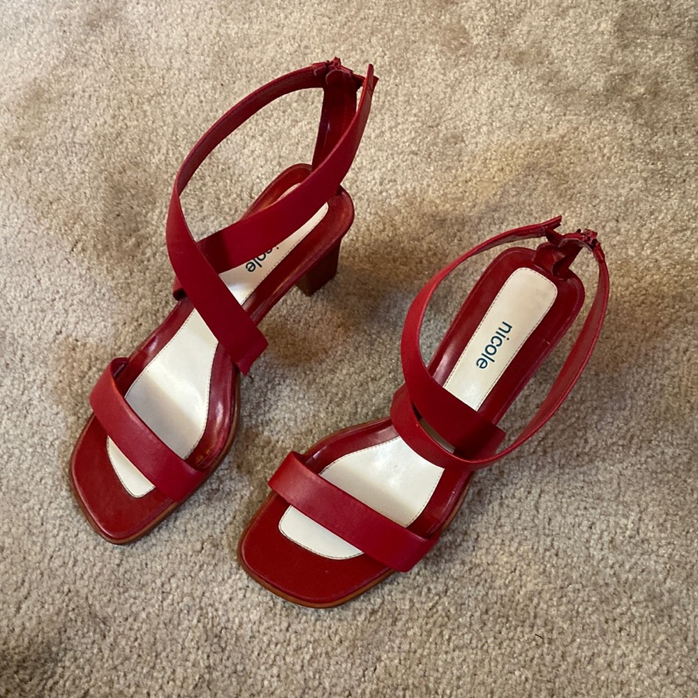 Nicole Red sandal size 8.5 M